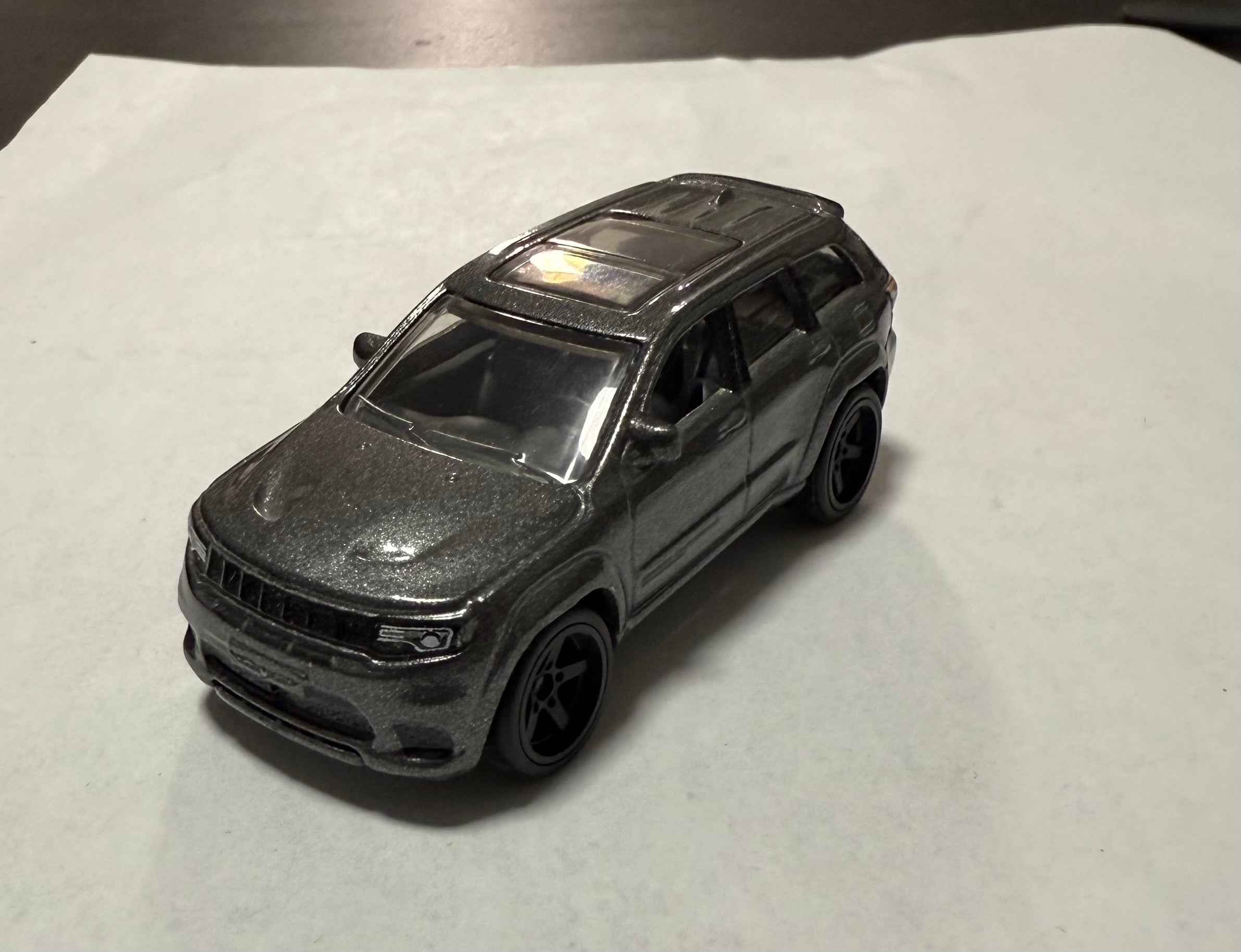 1/64 Scale Die-Cast Car – Metal Body & Base with Rubber Tires