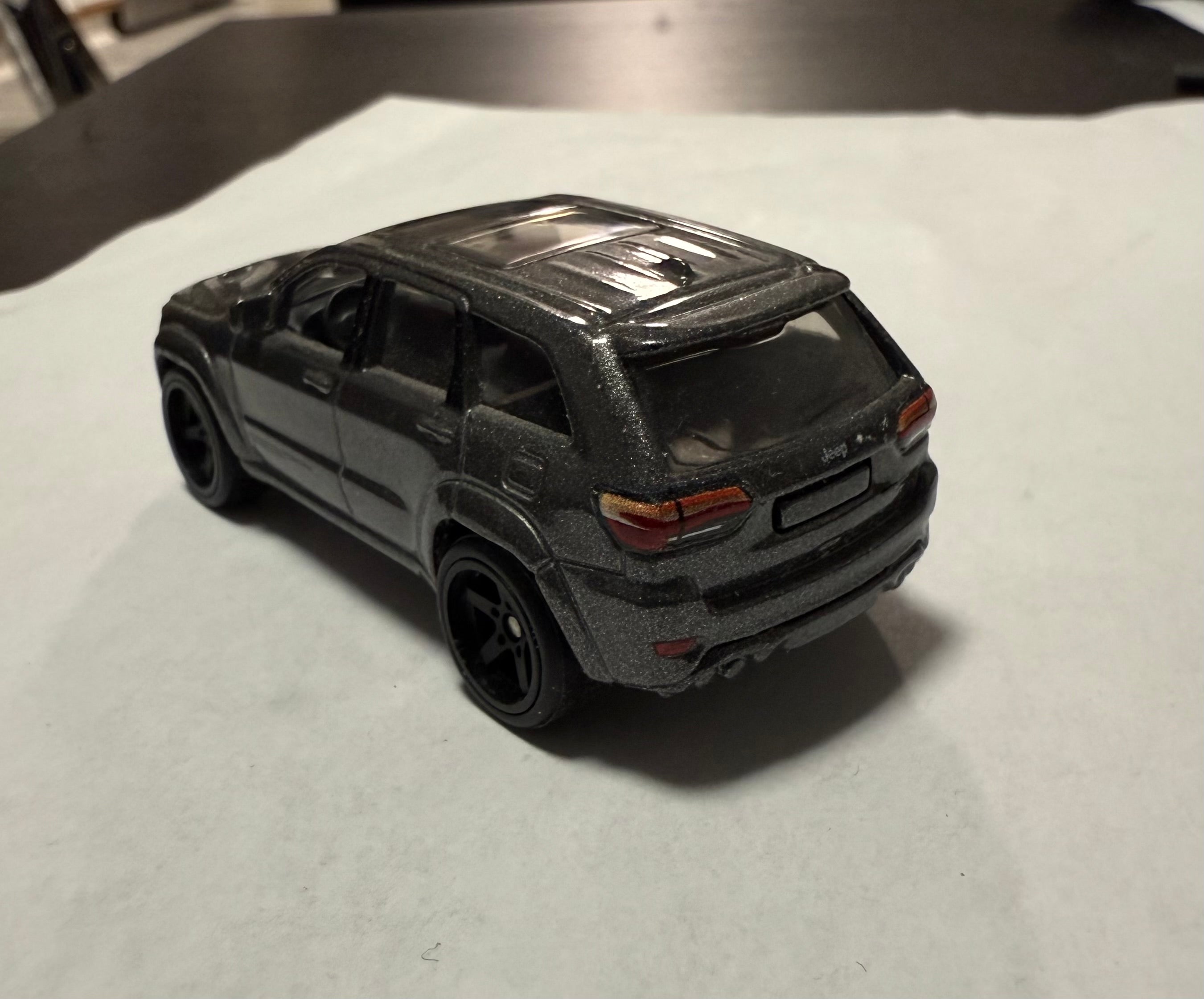 1/64 Scale Die-Cast Car – Metal Body & Base with Rubber Tires